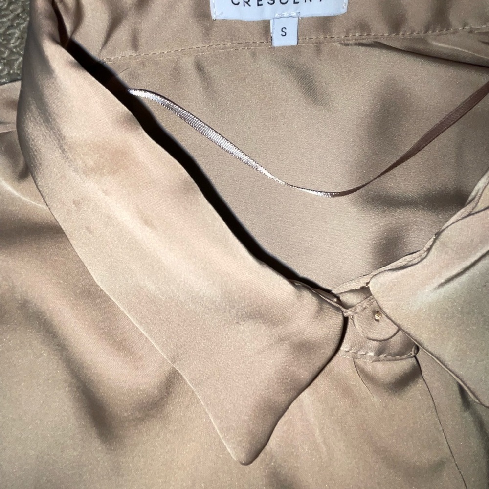 Button up - Picture 3 of 4